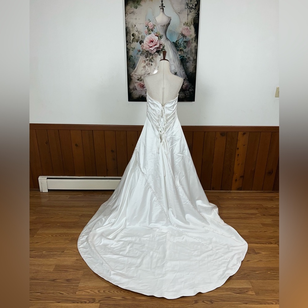 Pretty Vintage 90s Maggie Sottero Couture Corset Wedding Gown! - Picture 5 of 7